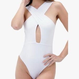 New Women's Criss Cross Sleeveless Sexy Body Double Lined Basic Top size S